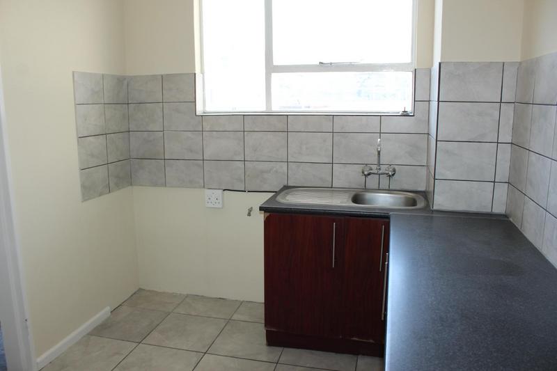 1 Bedroom Property for Sale in Avondale Western Cape